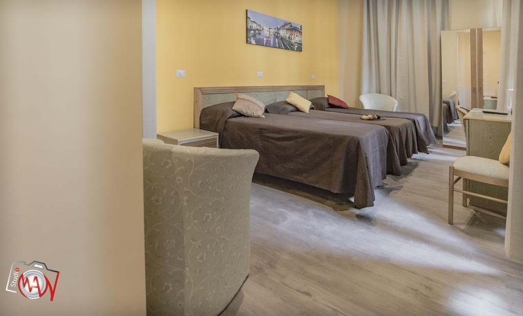 Hotel Moderno Lecco Kültér fotó