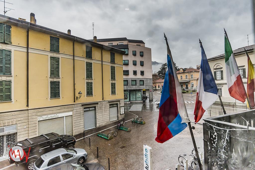 Hotel Moderno Lecco Kültér fotó