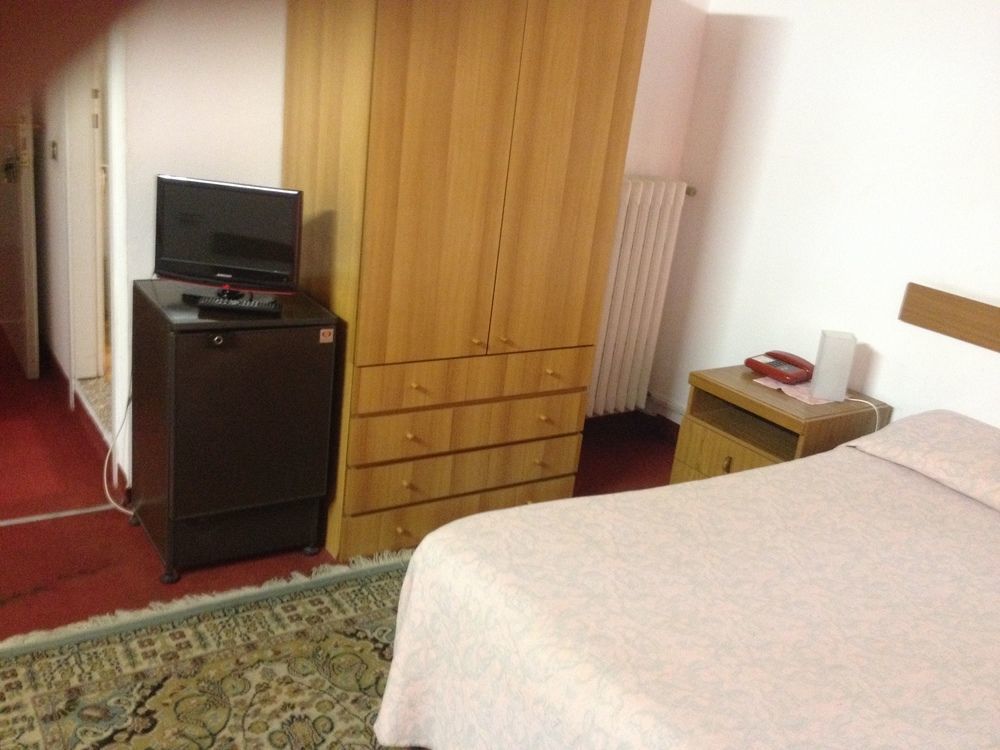 Hotel Moderno Lecco Kültér fotó
