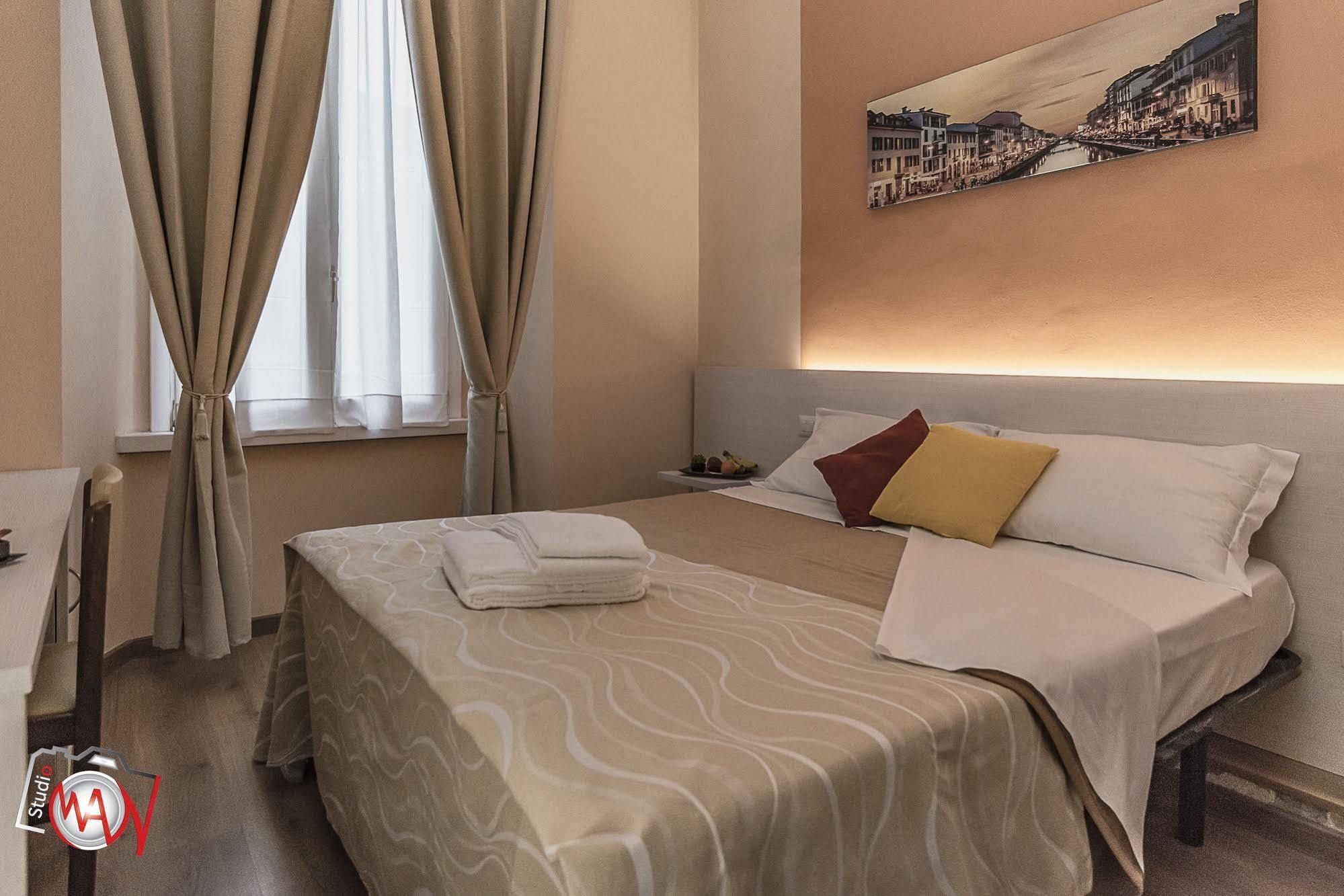 Hotel Moderno Lecco Kültér fotó