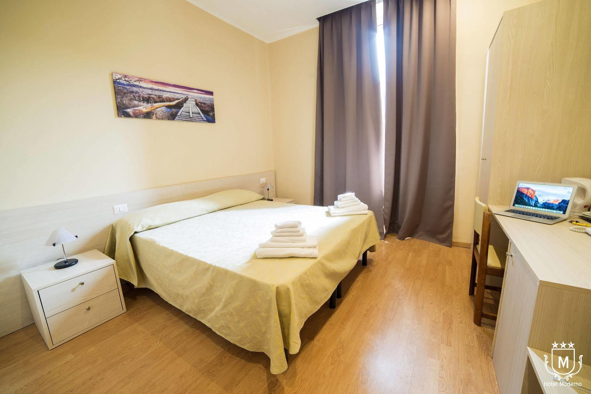 Hotel Moderno Lecco Kültér fotó