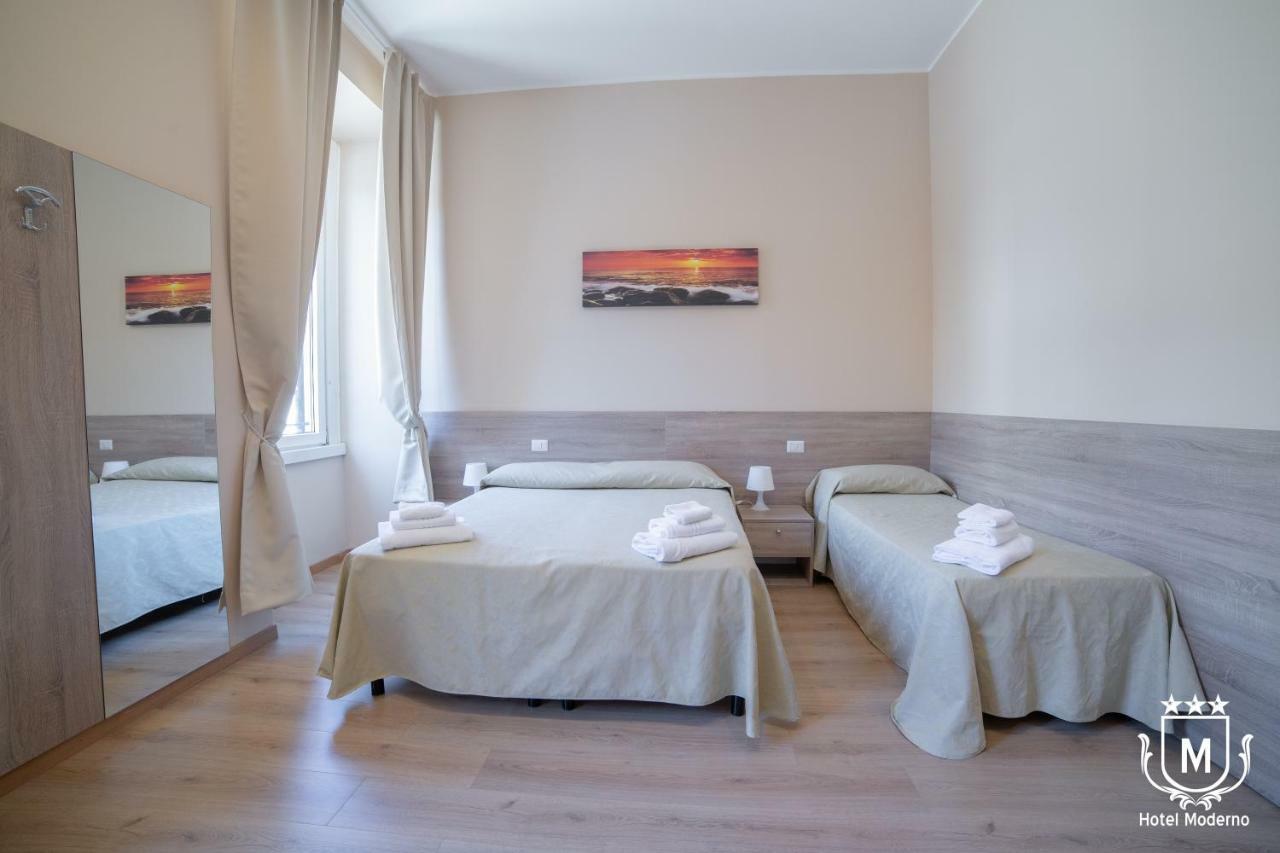 Hotel Moderno Lecco Kültér fotó