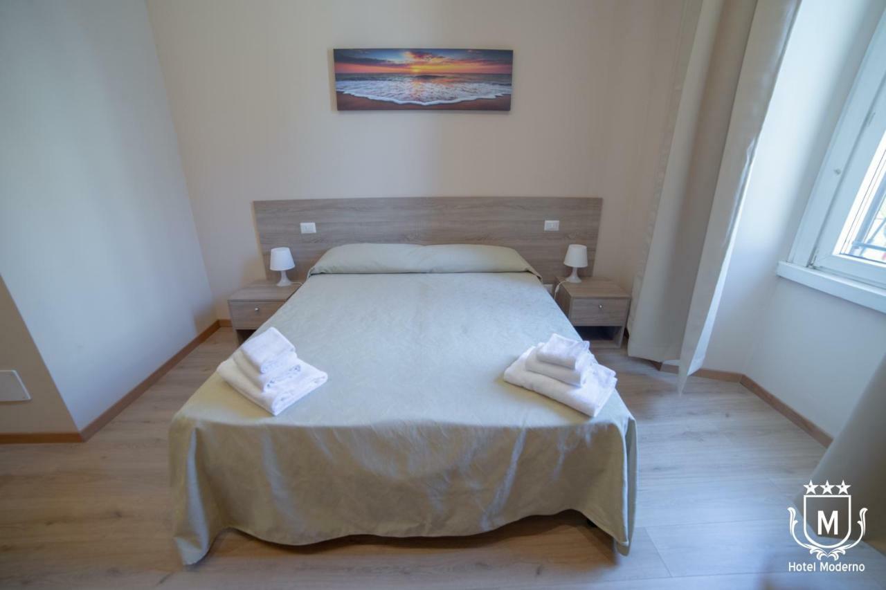 Hotel Moderno Lecco Kültér fotó